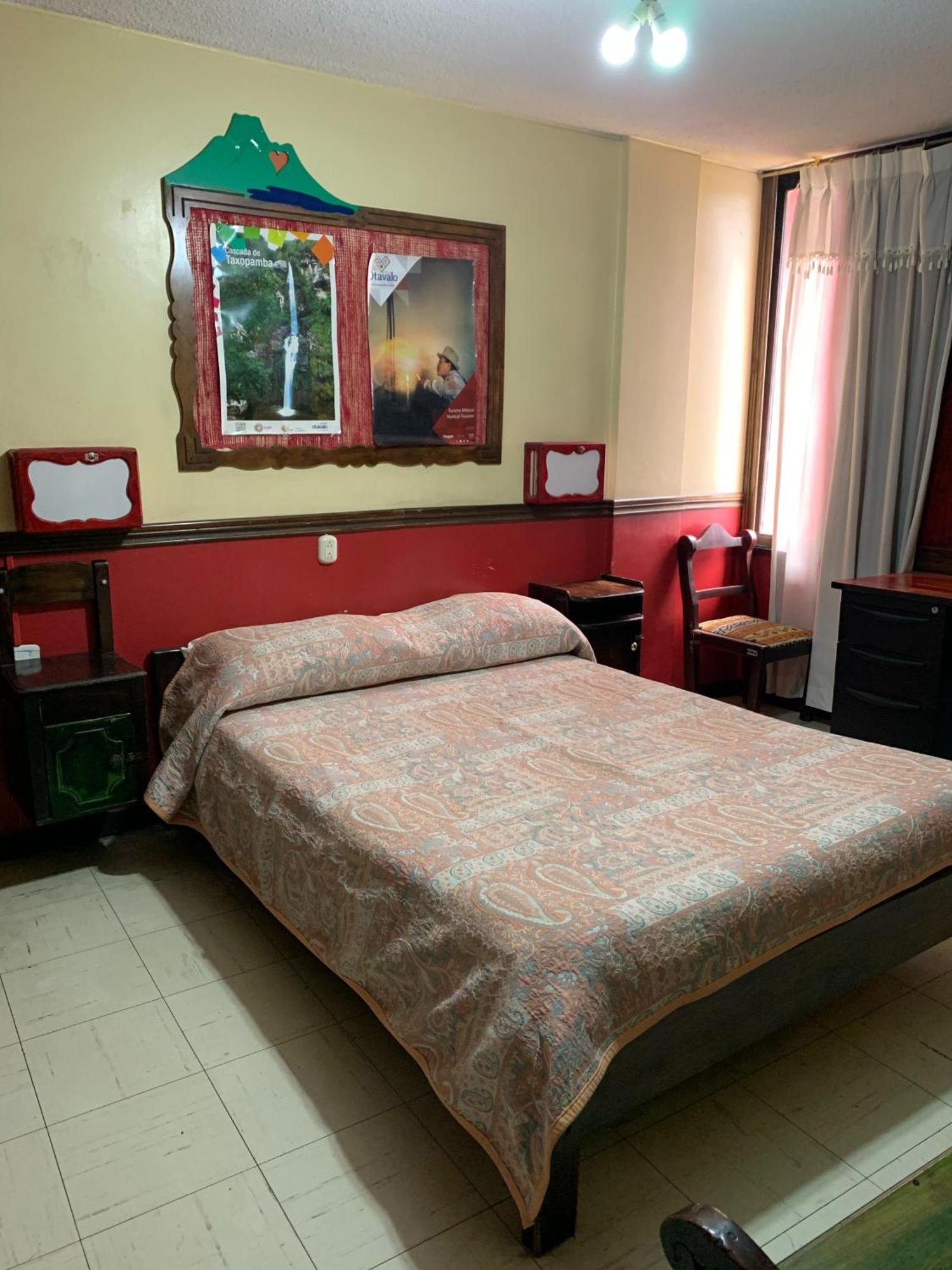 Flying Donkey Bed & Breakfast Otavalo Exterior photo